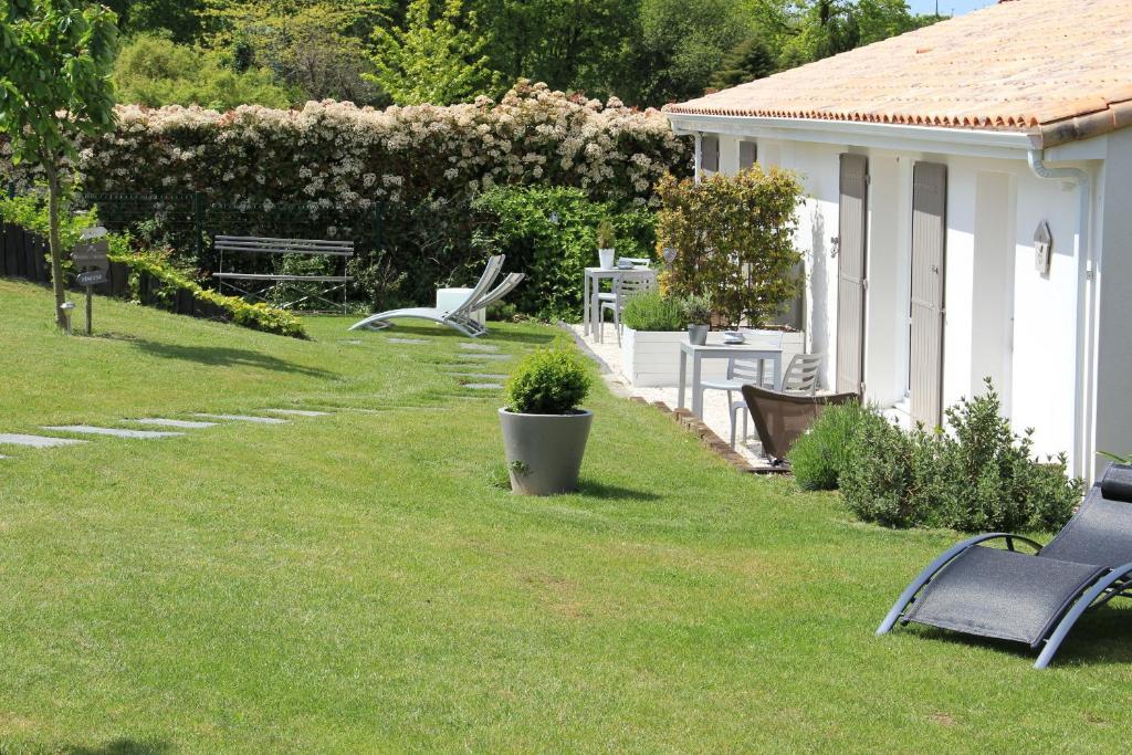 Le Temps Des Hotes Vertou Exterior photo